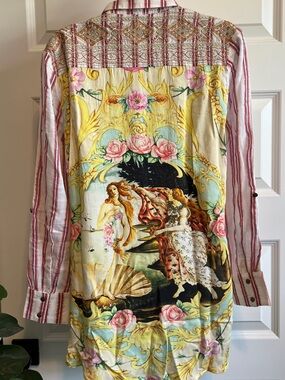 ARATTA NWT Oversized Birth of Venus XS Small